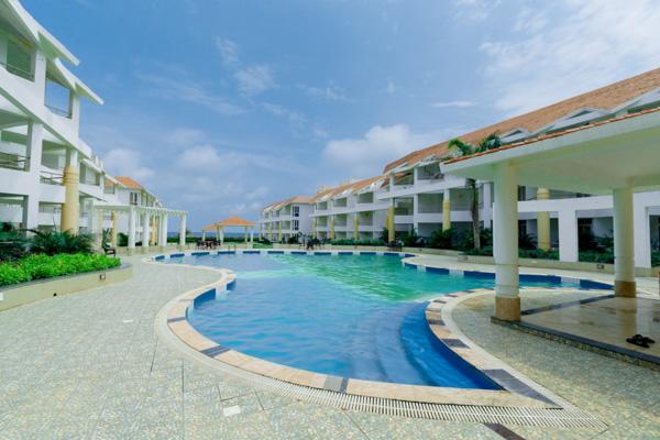 Empires Hotel Puri Bagian luar foto